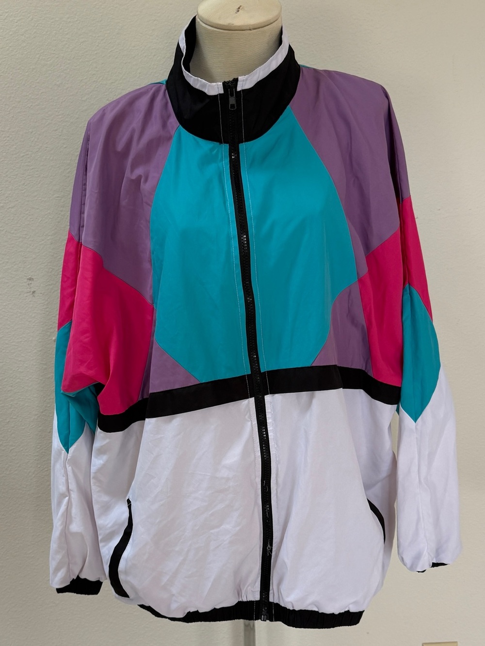 vintage 80s-90s Windbreaker Jacket